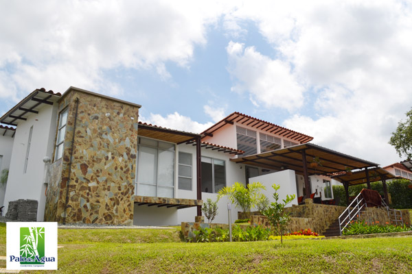 Condominio palo de agua